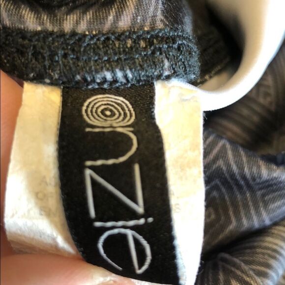 Onzie leggings M/L (#868) - Picture 5 of 6